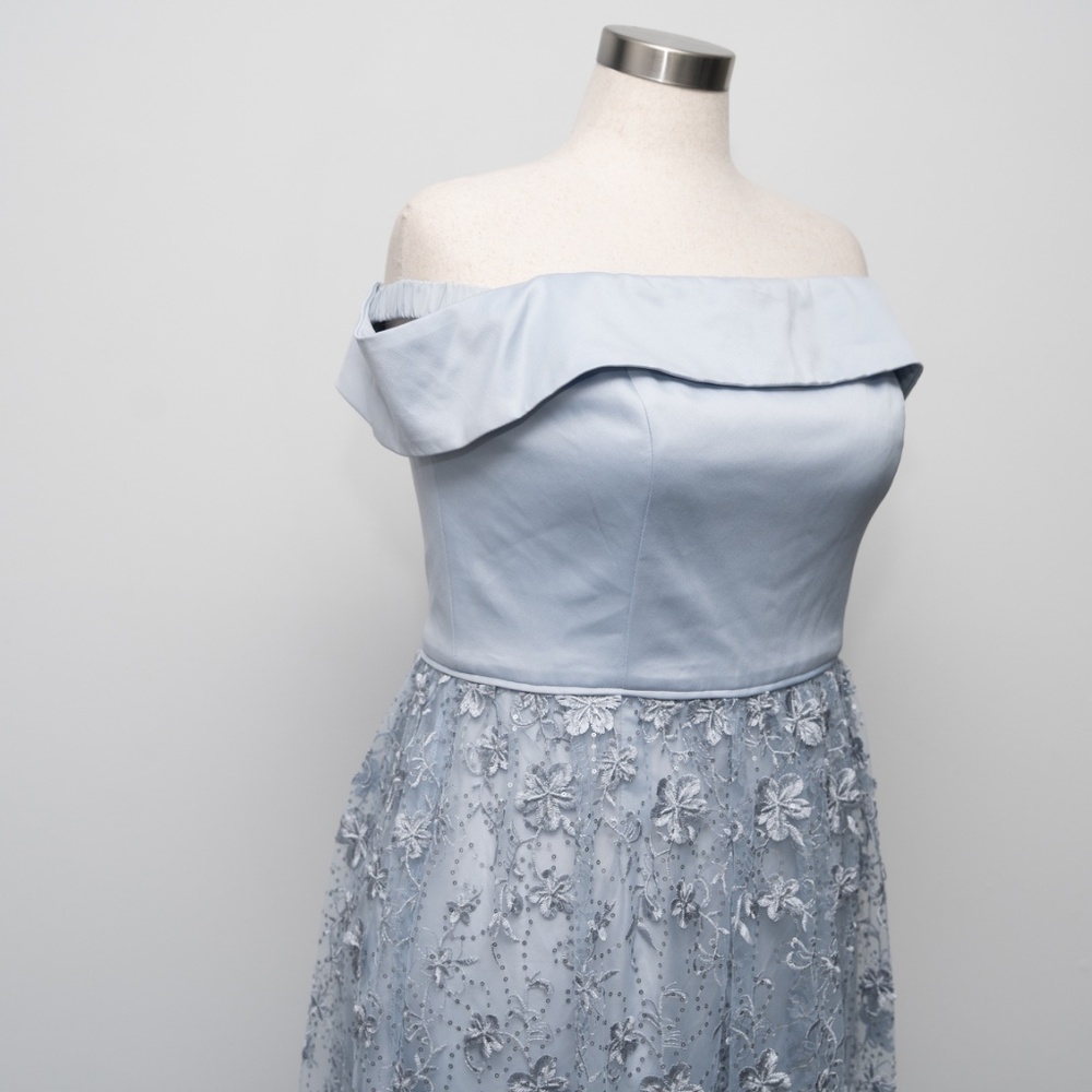 Adrianna Papell - Off Shoulder Floral Embroidered Dress - Picture 10 of 13